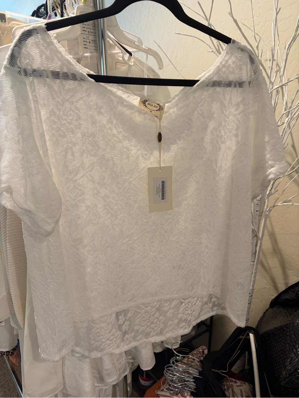 Women's White Lace Overlay Short Sleeve Top